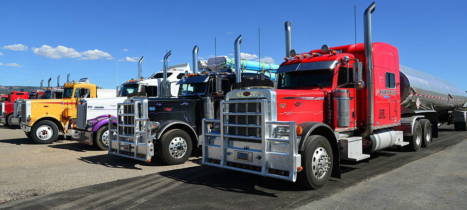 trailer truck design for improving truck aerodynamics